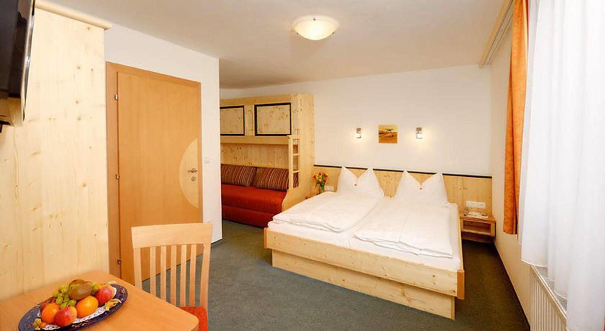 Werfenerhof Hotell Eksteriør bilde